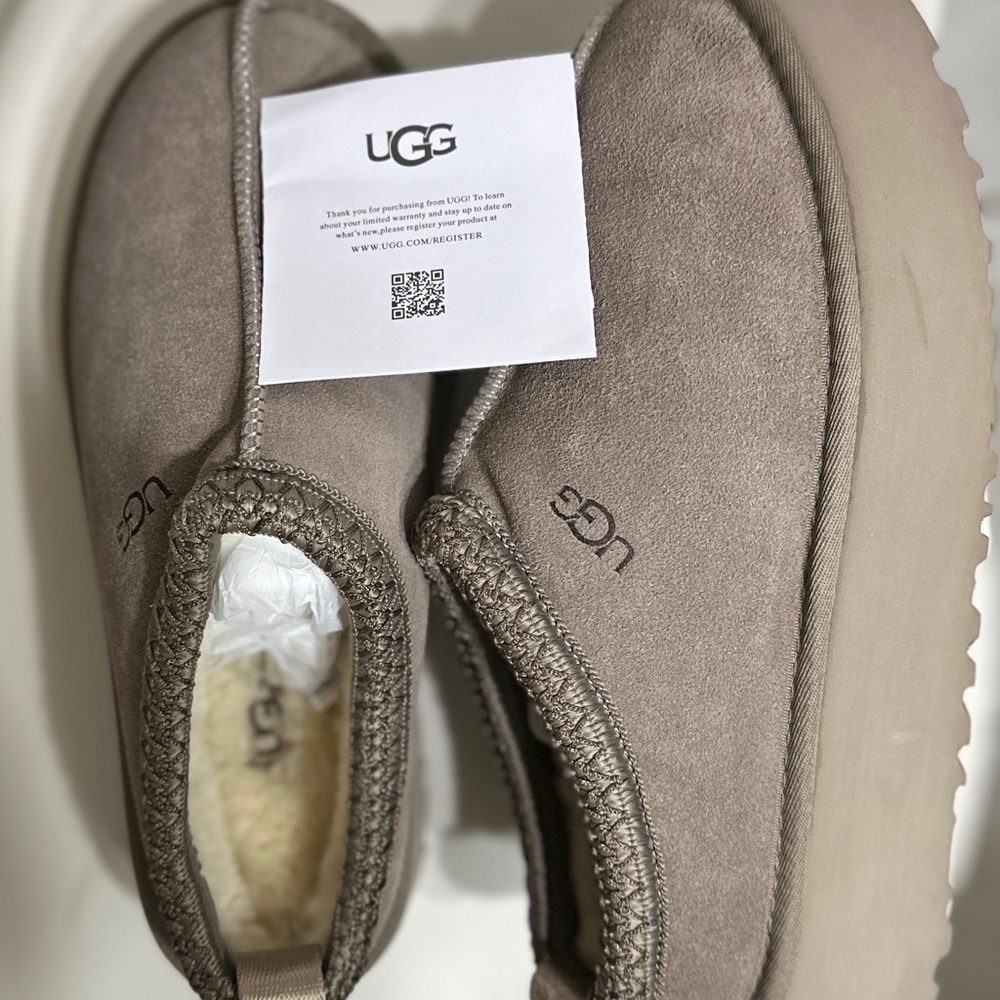 NEW Ugg Womens Tasman Platform Slipper (US 8) Smoke Plume